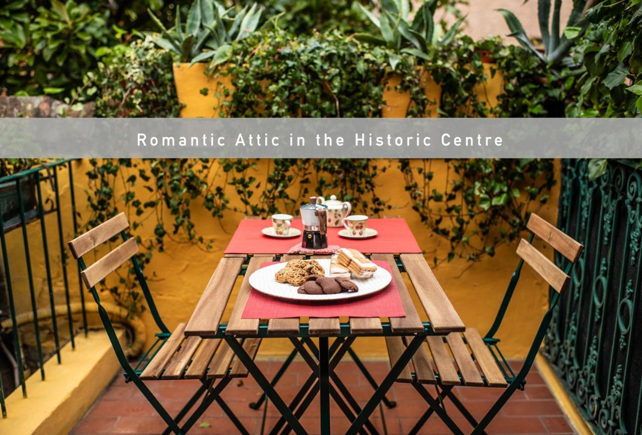 Corte Degli Estensi, romantica mansardina Ferrara Esterno foto